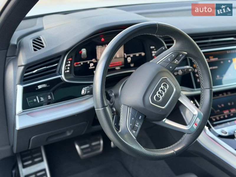 Позашляховик / Кросовер Audi Q7 2021 в Києві