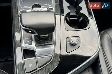 Внедорожник / Кроссовер Audi Q7 2018 в Ужгороде