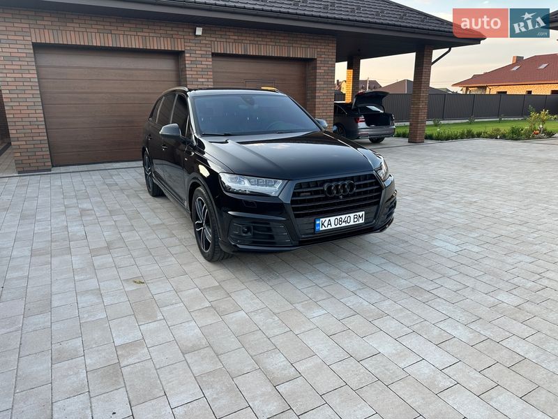 Позашляховик / Кросовер Audi Q7 2016 в Луцьку