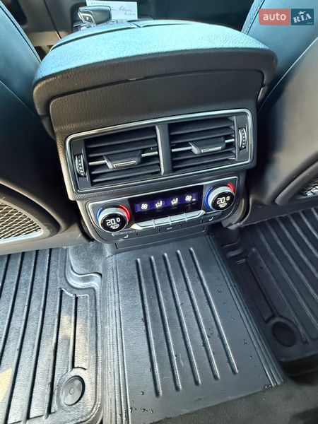 Позашляховик / Кросовер Audi Q7 2016 в Луцьку