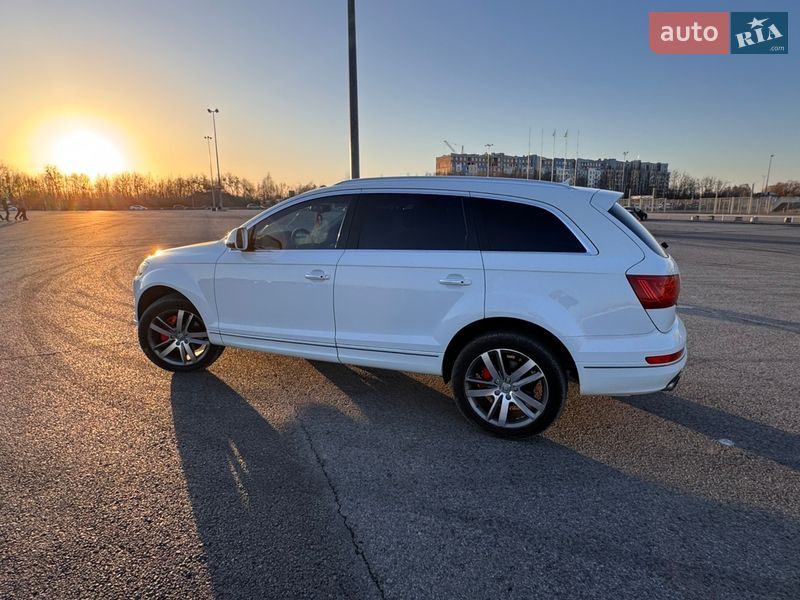 Внедорожник / Кроссовер Audi Q7 2015 в Львове