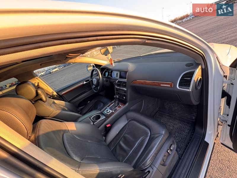Внедорожник / Кроссовер Audi Q7 2015 в Львове