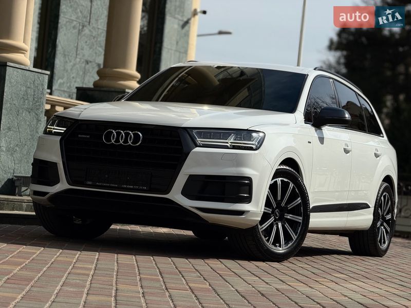 Внедорожник / Кроссовер Audi Q7 2017 в Одессе
