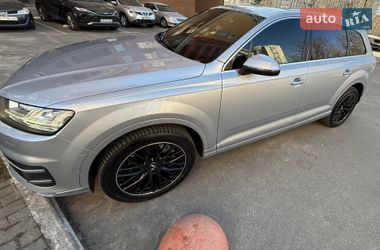 Позашляховик / Кросовер Audi Q7 2019 в Києві
