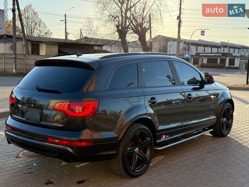 Внедорожник / Кроссовер Audi Q7 2014 в Киеве