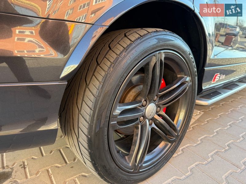 Внедорожник / Кроссовер Audi Q7 2014 в Киеве