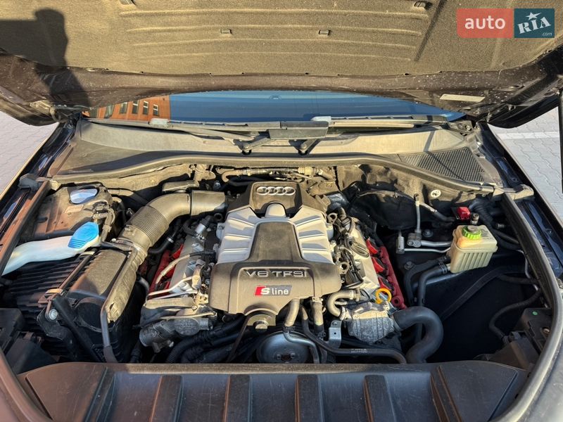 Внедорожник / Кроссовер Audi Q7 2014 в Киеве