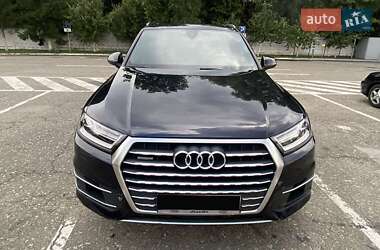 Внедорожник / Кроссовер Audi Q7 2016 в Киеве