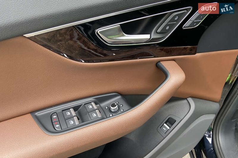 Внедорожник / Кроссовер Audi Q7 2016 в Киеве