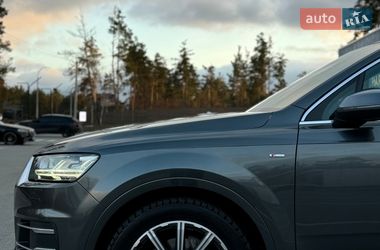 Внедорожник / Кроссовер Audi Q7 2018 в Киеве