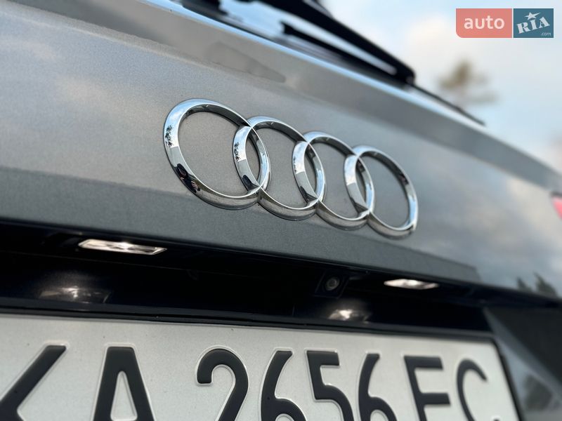 Внедорожник / Кроссовер Audi Q7 2018 в Киеве