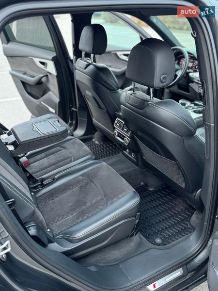Внедорожник / Кроссовер Audi Q7 2018 в Киеве