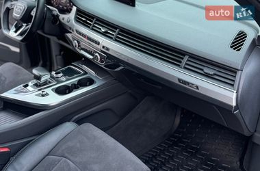 Внедорожник / Кроссовер Audi Q7 2018 в Киеве