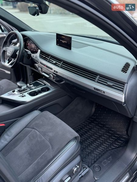 Внедорожник / Кроссовер Audi Q7 2018 в Киеве