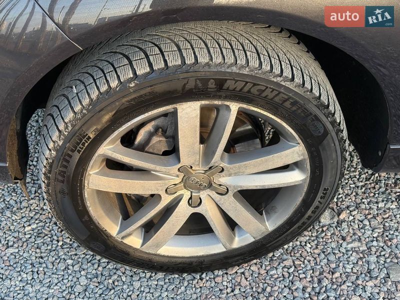 Позашляховик / Кросовер Audi Q7 2010 в Стрию