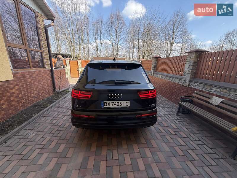 Внедорожник / Кроссовер Audi Q7 2018 в Хмельницком