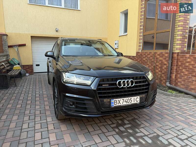 Внедорожник / Кроссовер Audi Q7 2018 в Хмельницком