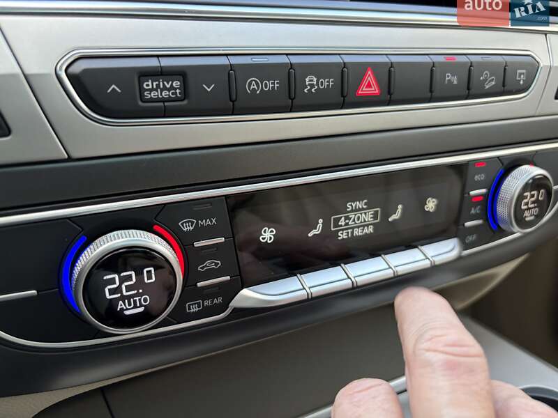 Внедорожник / Кроссовер Audi Q7 2016 в Киеве