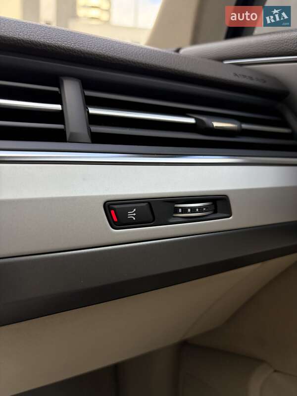 Внедорожник / Кроссовер Audi Q7 2016 в Киеве