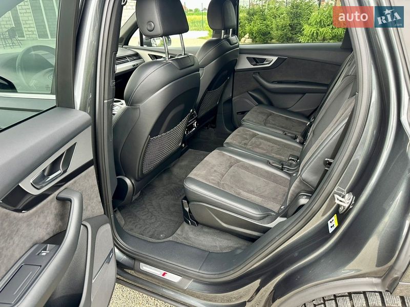 Внедорожник / Кроссовер Audi Q7 2018 в Тернополе