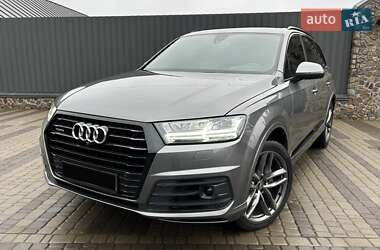 Внедорожник / Кроссовер Audi Q7 2017 в Киеве
