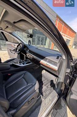 Внедорожник / Кроссовер Audi Q7 2017 в Тячеве