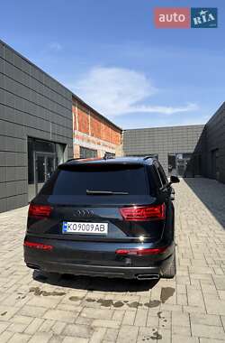 Внедорожник / Кроссовер Audi Q7 2017 в Тячеве