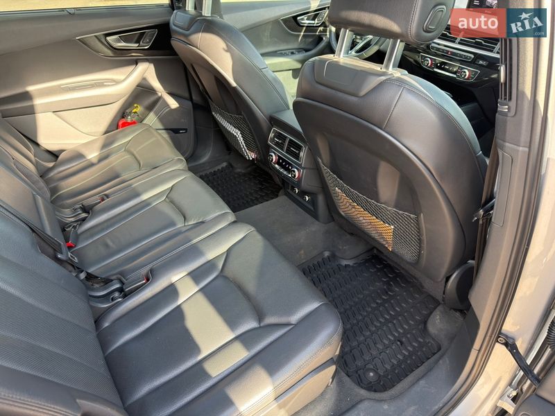 Внедорожник / Кроссовер Audi Q7 2019 в Полтаве