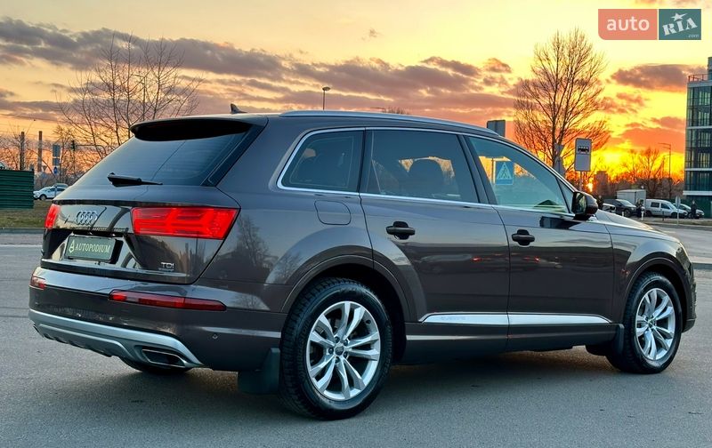 Позашляховик / Кросовер Audi Q7 2017 в Києві фото 11 Позашляховик / Кросовер Audi Q7 2017 в Києві