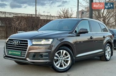 Внедорожник / Кроссовер Audi Q7 2017 в Киеве