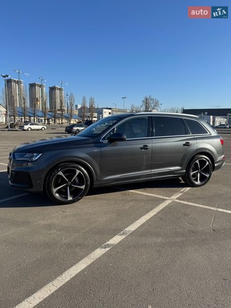 Внедорожник / Кроссовер Audi Q7 2021 в Киеве