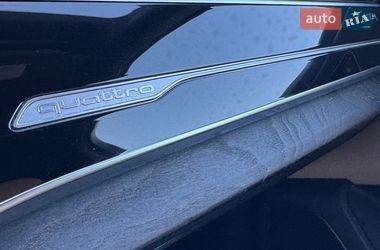 Внедорожник / Кроссовер Audi Q7 2021 в Киеве