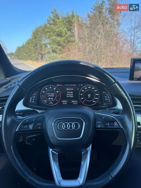 Позашляховик / Кросовер Audi Q7 2017 в Рівному