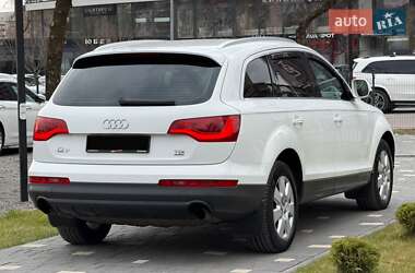 Внедорожник / Кроссовер Audi Q7 2011 в Ужгороде
