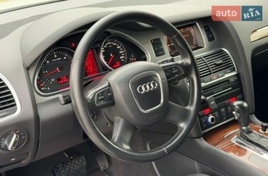 Внедорожник / Кроссовер Audi Q7 2011 в Ужгороде