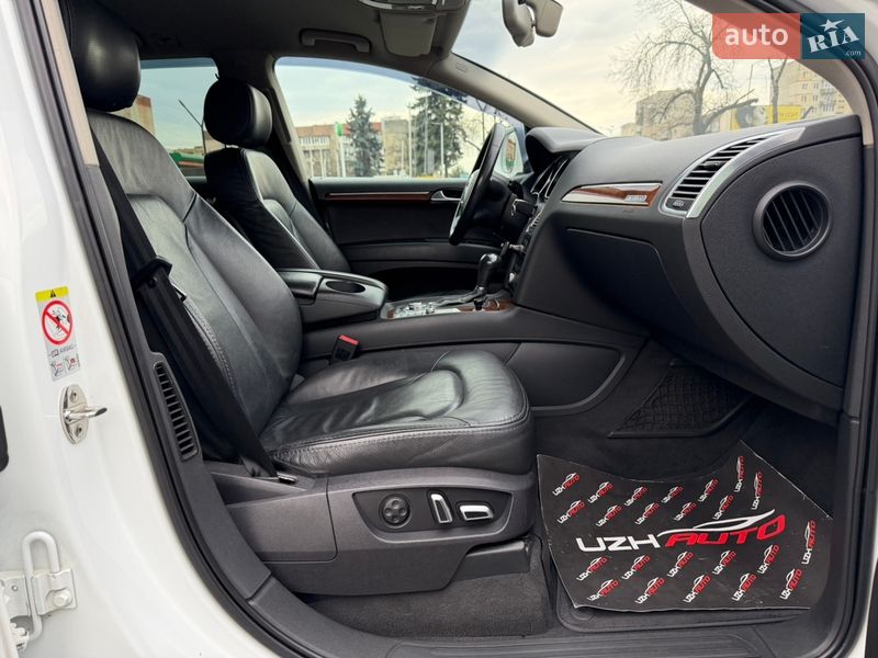 Внедорожник / Кроссовер Audi Q7 2011 в Ужгороде