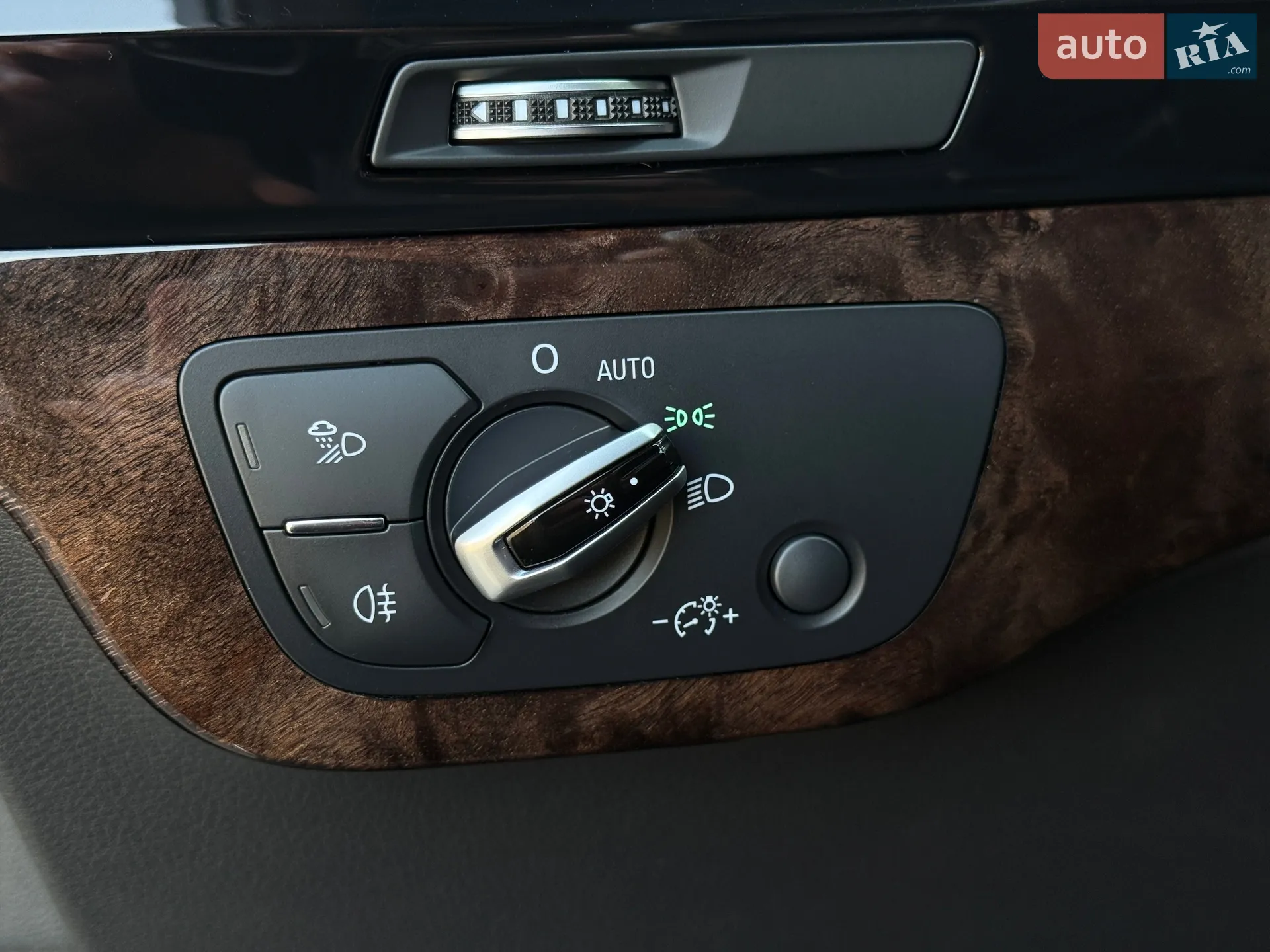 2016 Audi Q7 - мініатюра 38