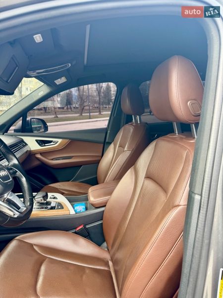 Позашляховик / Кросовер Audi Q7 2017 в Дрогобичі