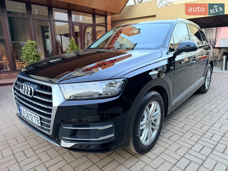 Внедорожник / Кроссовер Audi Q7 2016 в Хмельницком
