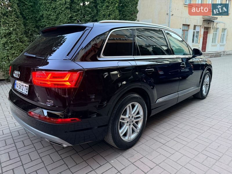 Внедорожник / Кроссовер Audi Q7 2016 в Хмельницком