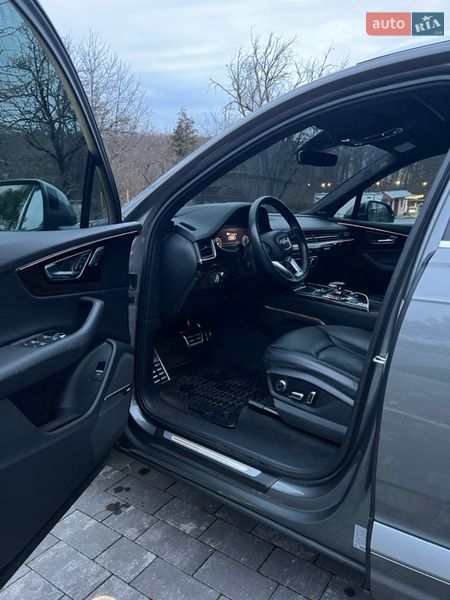 Позашляховик / Кросовер Audi Q7 2017 в Ужгороді фото 5 Позашляховик / Кросовер Audi Q7 2017 в Ужгороді