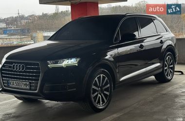 Внедорожник / Кроссовер Audi Q7 2017 в Киеве