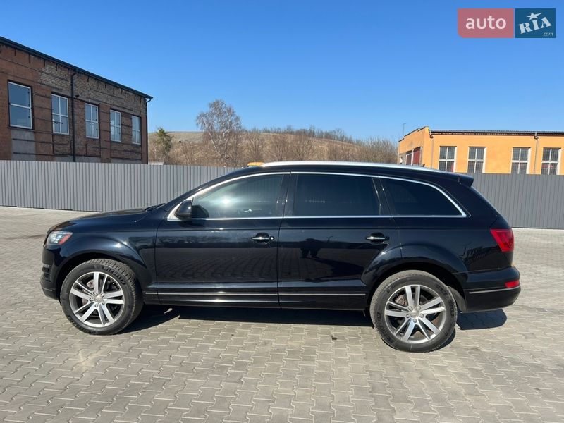 Внедорожник / Кроссовер Audi Q7 2011 в Нововолынске