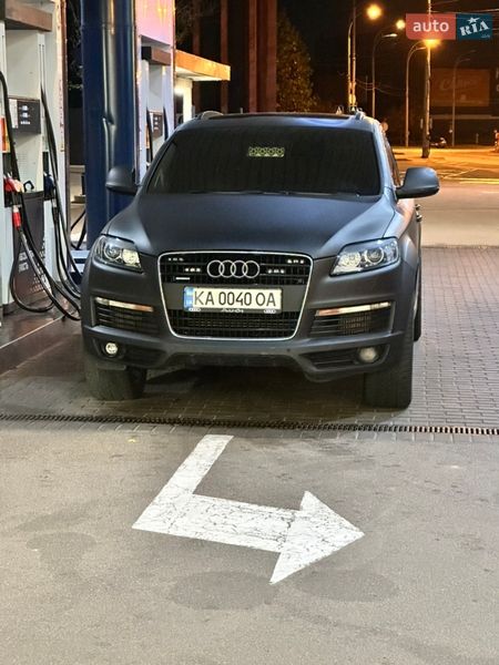 Внедорожник / Кроссовер Audi Q7 2008 в Киеве