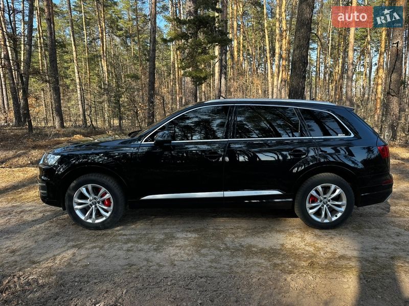 Внедорожник / Кроссовер Audi Q7 2019 в Полтаве