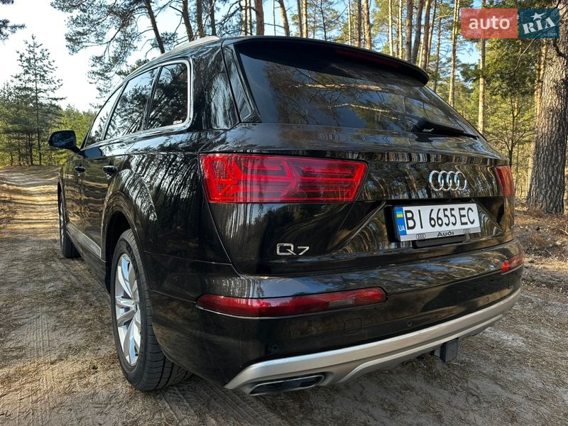 Внедорожник / Кроссовер Audi Q7 2019 в Полтаве
