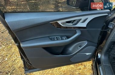 Внедорожник / Кроссовер Audi Q7 2019 в Полтаве