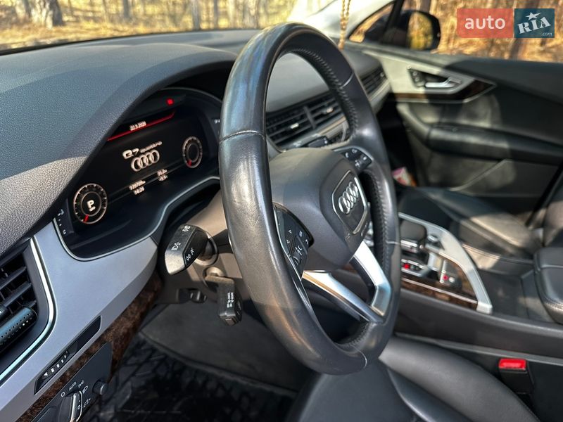Внедорожник / Кроссовер Audi Q7 2019 в Полтаве