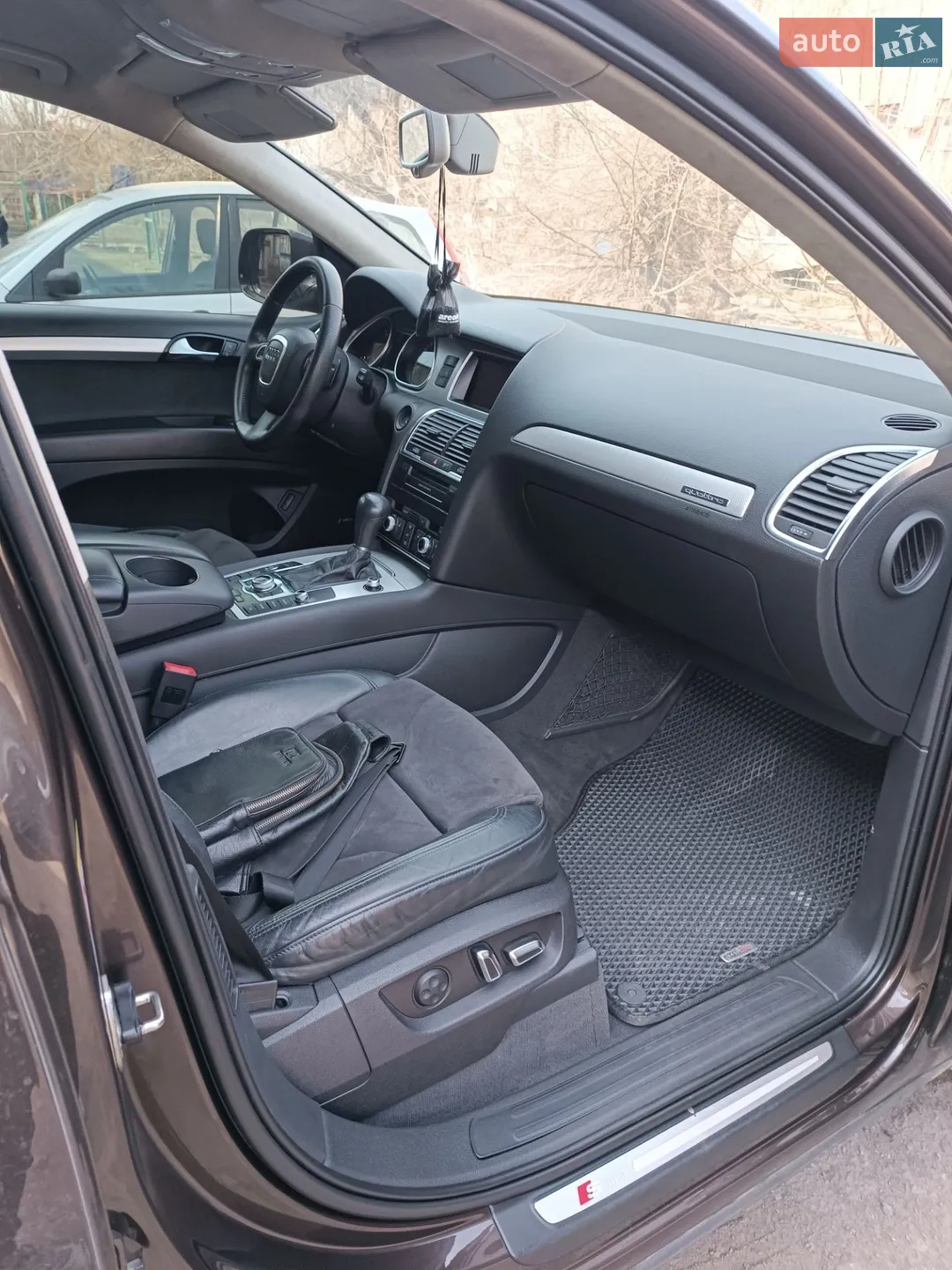 2011 Audi Q7 - мініатюра 10