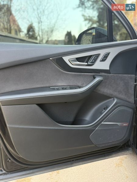 Позашляховик / Кросовер Audi Q7 2017 в Києві фото 13 Позашляховик / Кросовер Audi Q7 2017 в Києві